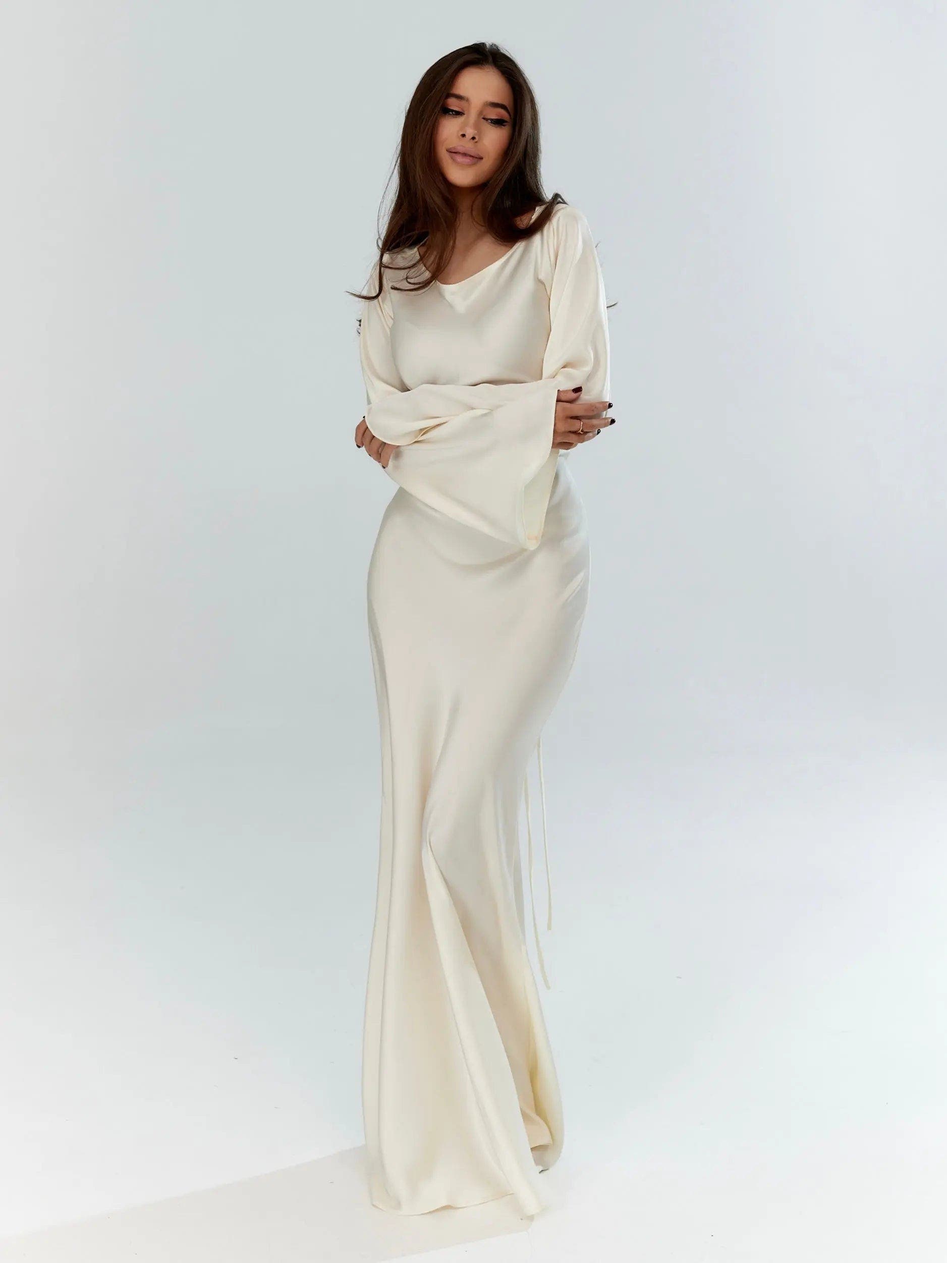 Damen Maxikleid mit Wasserfallausschnitt und langen Ärmeln - Elfenbein