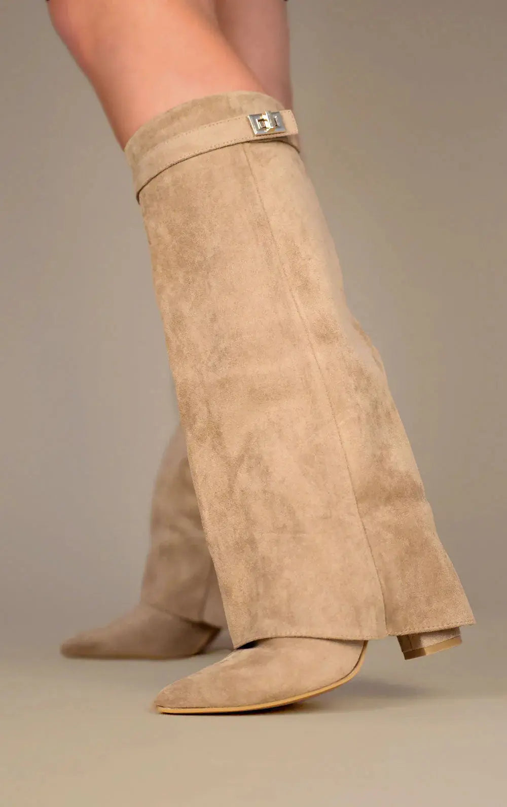 Damen Stiefel kniehoch mit Umschlagschaft und Schnalle