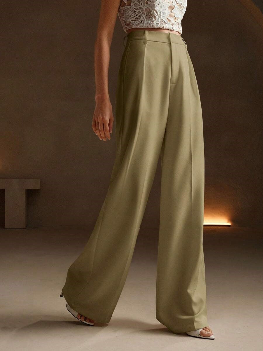 Damen Stoffhose weit geschnitten mit hohem Bund und Bundfalten - Sand