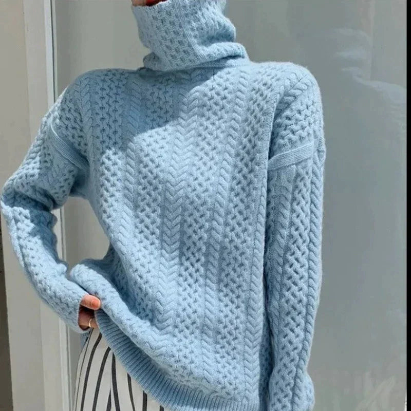 Damen Strickpullover mit Zopfmuster und weitem Rollkragen - Blau